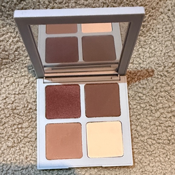 Vapour eyeshadow quad - nutmeg/clove/cinnamon/ginger - new! - Picture 2 of 3